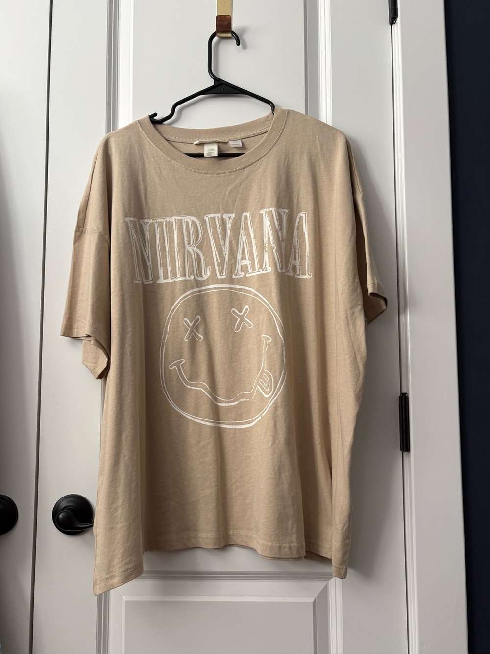 H&M Beige Short-Sleeve Nirvana Graphic Tee